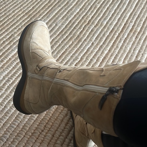 Cesare Paciotti suede zipper boots 9 - Picture 6 of 11